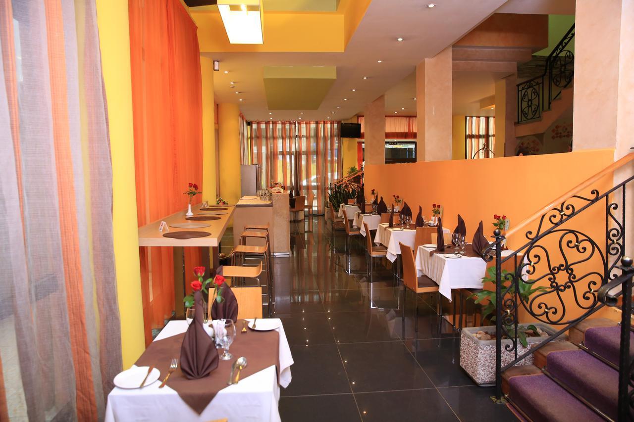 Reliance Hotel Apartment Αντίς Αμπέμπα Εξωτερικό φωτογραφία